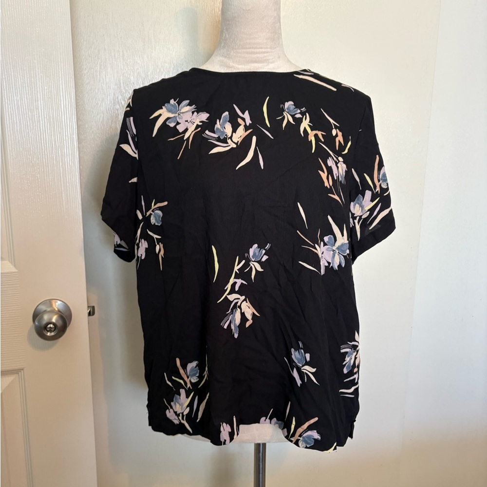A New Day Black Floral Short Sleeve Top